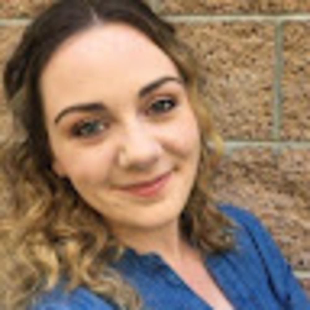 Meet your Posher, Carolyn